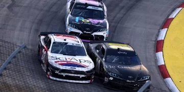 Aric sweeps Xfinity race in Martinsville