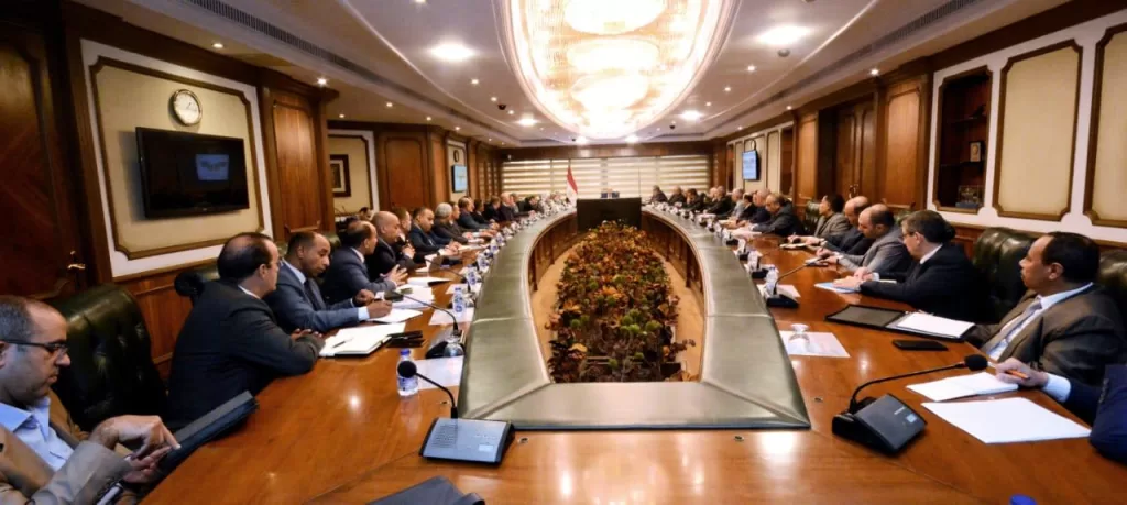 Civil aviation minister emphasises passenger satisfaction, operational preparedness 8 - Egyptian Gazette Civil aviation minister emphasises passenger satisfaction, operational preparedness 7 - Egyptian Gazette