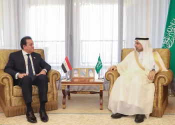 Health min. discusses booting health cooperation with S.Arabia, Kuwait