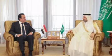 Health min. discusses booting health cooperation with S.Arabia, Kuwait