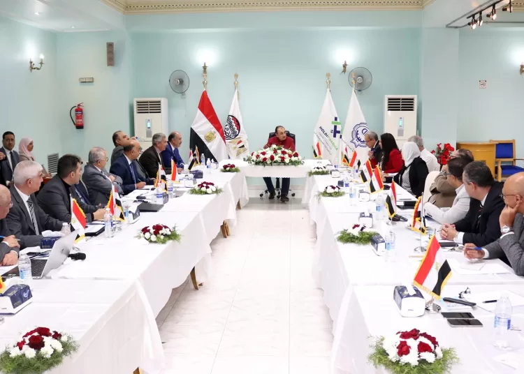 Business sector ministry focuses on developing drug industry – Min. 2 - Egyptian Gazette Business sector ministry focuses on developing drug industry – Min. 1 - Egyptian Gazette