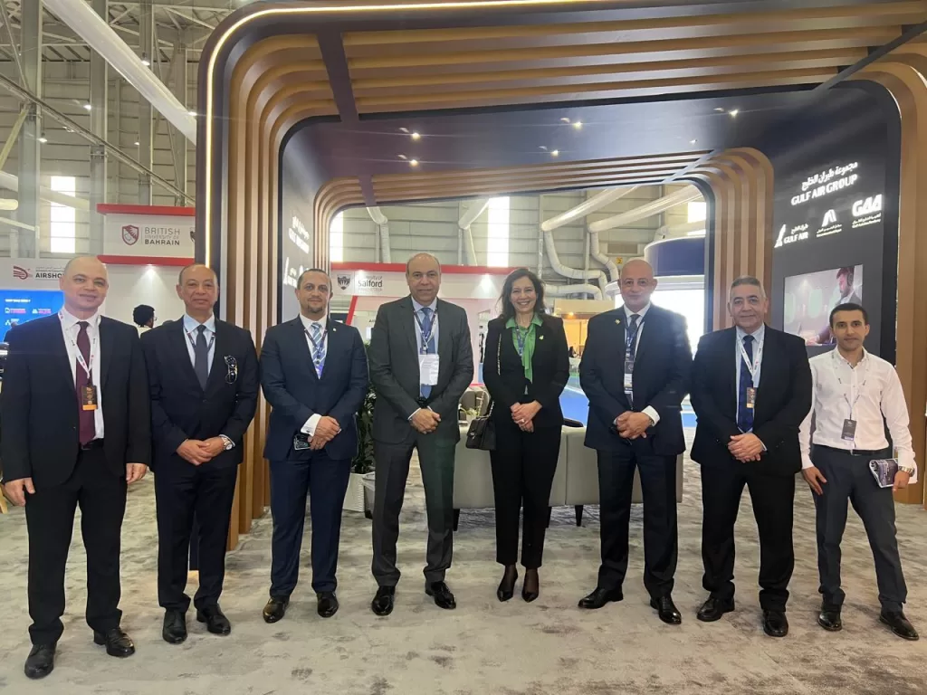 Cairo, Manama discuss boosting ties at Bahrain Air Show 5 - Egyptian Gazette