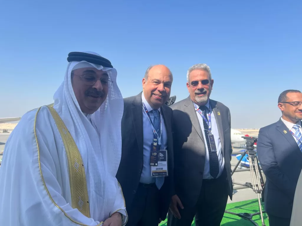 Cairo, Manama discuss boosting ties at Bahrain Air Show 9 - Egyptian Gazette