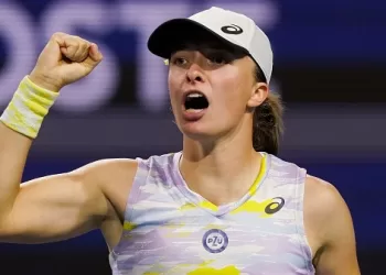 Swiatek accepts 1-month suspension