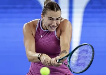 Sabalenka reaches WTA Finals semis