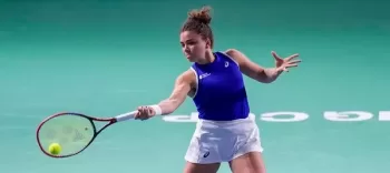 Italy reaches BJK Cup semis