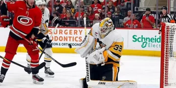 Hurricanes beat Penguins 5-1
