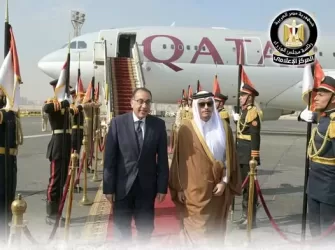 PM receives Qatari counterpart at Cairo Airport
