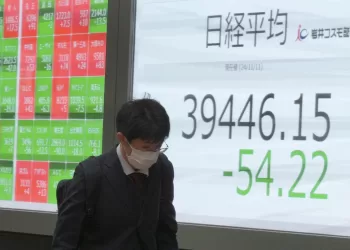 Stock market today: Bitcoin above $82,000, global stocks mixed after Wall Street rally