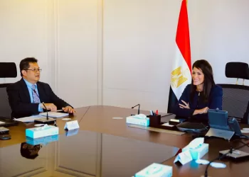 Mashat in talks with AIIB on infrastructure investments