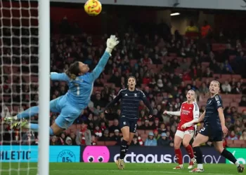 Chelsea stays perfect in WSL