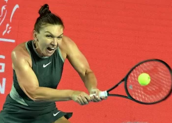 Halep pulls out of Australian qualifying