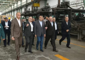 Military production min. inspects Helwan Company for Engineering Industries
