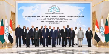 President poses for photo op with world leaders participating in 11th D-8 summit