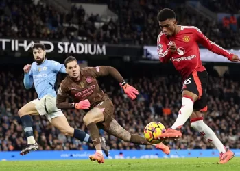 EPL: Man Utd deepens City crisis