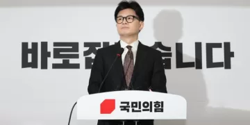 S. Korean ruling party leader Han Dong-hoon steps down