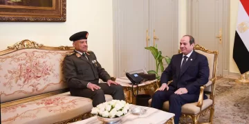 President Sisi receives defense minister