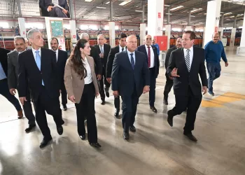 Industry min. inspects 4 factories in 10th of Ramadan industrial zone