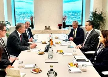 Petroleum minister, Shell officials discuss exploration plans