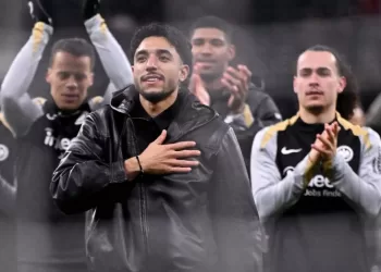 Frankfurt heap more pain on Dortmund