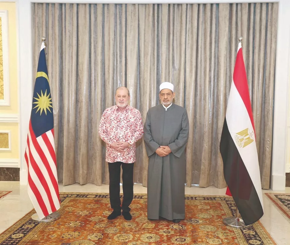 Al-Tayeb championing Islamic causes during global tours 4 - Egyptian Gazette Al-Tayeb championing Islamic causes during global tours 3 - Egyptian Gazette