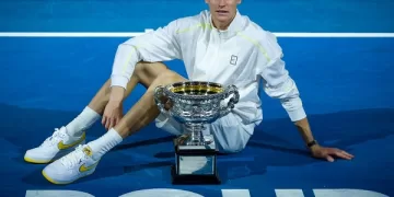 Australian Open: Sinner retains title