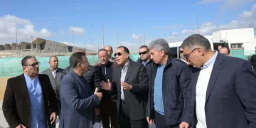 PM inspects final touches of GEM project