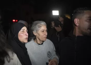 As ceasefire takes hold, Hamas returns 3 Israeli hostages and Israel frees 90 Palestinian prisoners