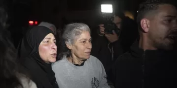 As ceasefire takes hold, Hamas returns 3 Israeli hostages and Israel frees 90 Palestinian prisoners