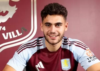 Aston Villa sign defender Andres Garcia from Levante