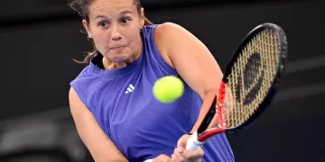 Kasatkina sweeps into Adelaide 2nd round
