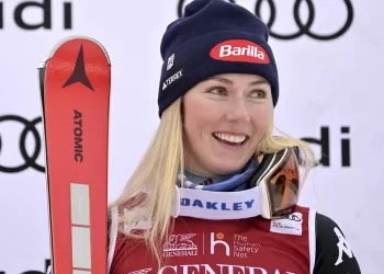 Shiffrin 5th in Courchevel comeback