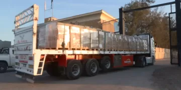 Humanitarian aid to Gazans begins through Rafah crossing