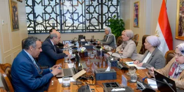 Environment, civil aviation ministers discuss co-operation on climate change, ecotourism