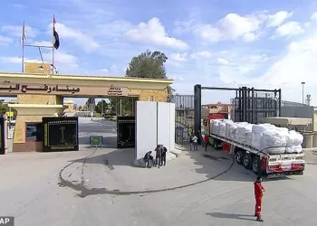 Relief aid trucks begin heading to Gaza as Hamas releases 3 Israeli female hostages