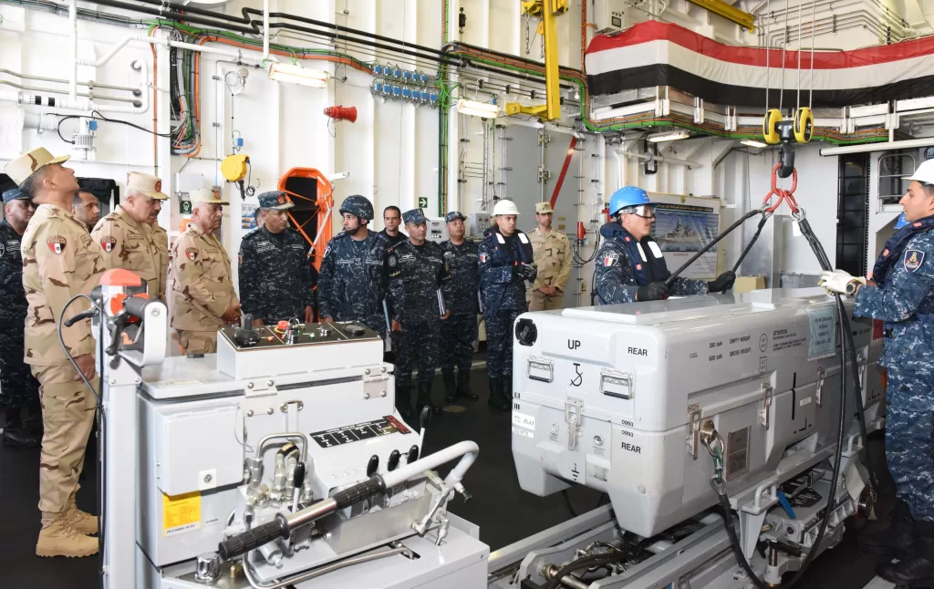 Defence minister inspects Alexandria Naval Base 5 - Egyptian Gazette