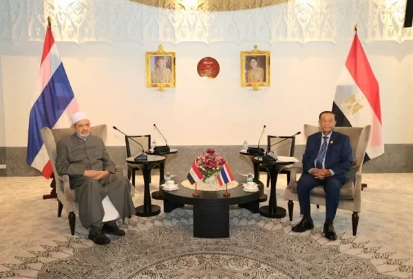 Al-Tayeb championing Islamic causes during global tours 6 - Egyptian Gazette Al-Tayeb championing Islamic causes during global tours 5 - Egyptian Gazette