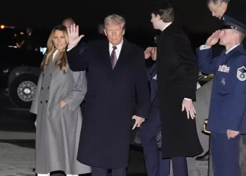 Trump arrives in Washington for inaugural celebrations
