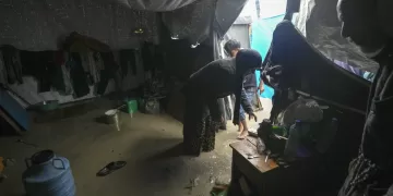 Israeli strikes kill 12 in Gaza