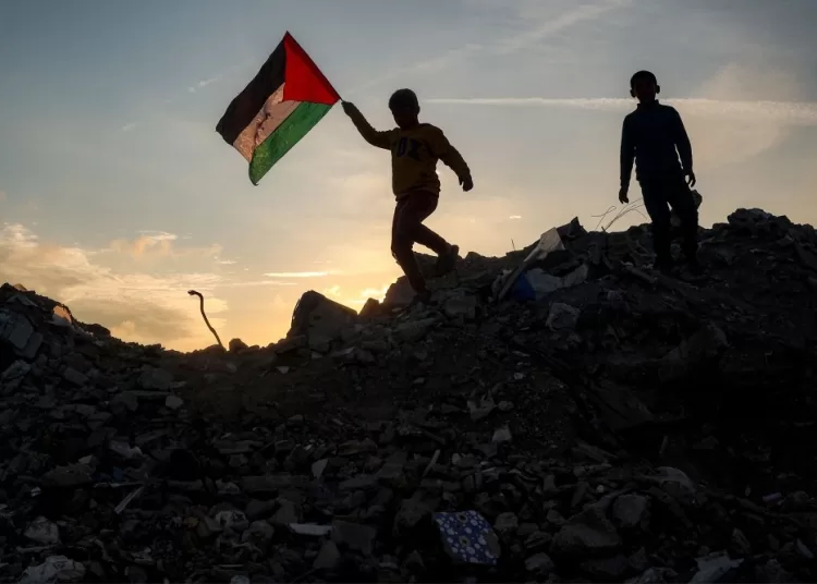 Israel to free 737 Palestinian prisoners, hostages  1 - Egyptian Gazette