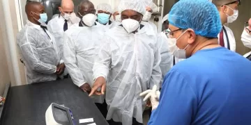 Zambian president visits Veterinary Serum, Vaccine Institute
