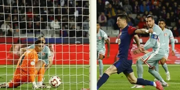 Atletico holds Barca in Copa semis