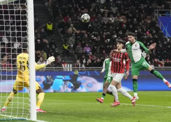 Feyenoord knocks AC Milan out of Champions League, Bayern advances