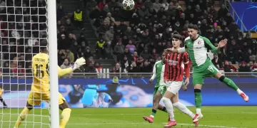 Feyenoord knocks AC Milan out of Champions League, Bayern advances