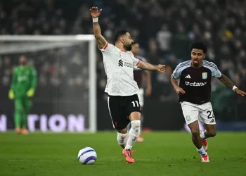 Salah scores, sets up equalizer as Liverpool draws 2-2 at Villa