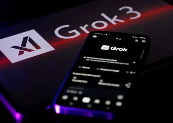 Musk launches smart AI chatbot