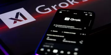 Musk launches smart AI chatbot