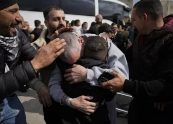 Israeli hostages, Palestinian prisoners released in latest Gaza exchange