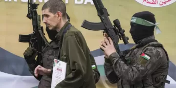 Hamas renews readiness to complete “large” captive swap operation based on final Gaza ceasefire deal