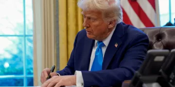 Trump signs executive order to eliminate Federal Executive Institute